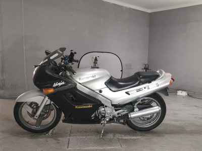 Kawasaki ZZR250
