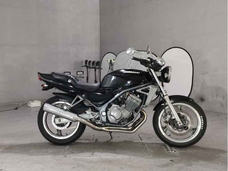 Kawasaki Balius ZR250