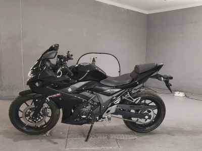 Suzuki GSX250R