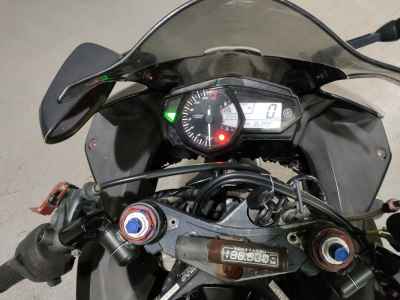 Yamaha YZF-R25 2015