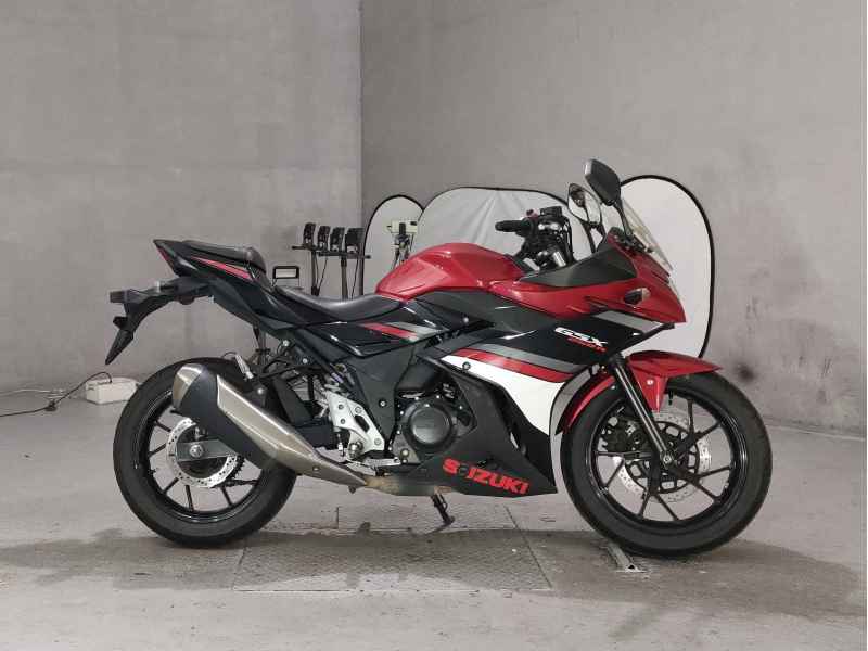 Suzuki GSX250R