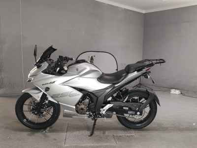 Suzuki Gixxer 250SF