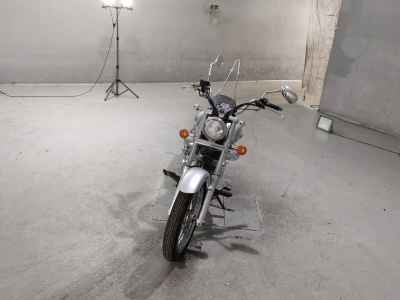 Suzuki Intruder 250LC