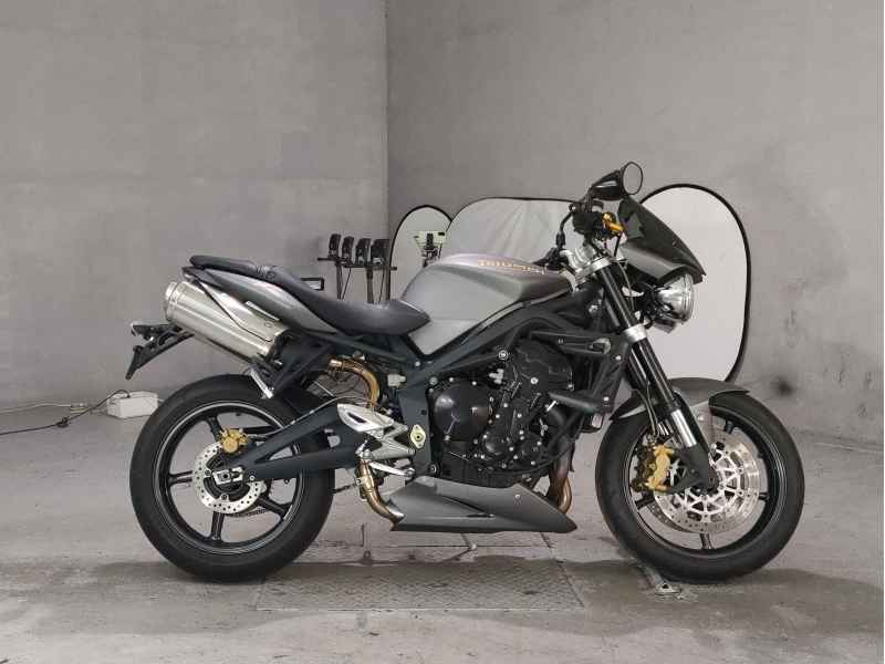 Triumph Street Triple R 2009