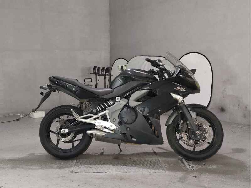 Kawasaki Ninja 400R 2010