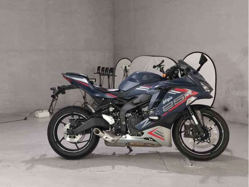 Kawasaki Ninja ZX-25R