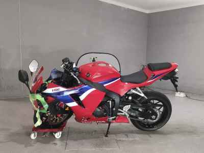 Honda CBR600RR 2024