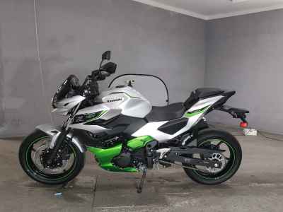 Kawasaki Ninja 7 Hybrid 2025