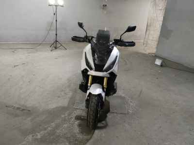 Honda X-Adv 750 2025