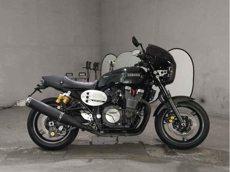 Yamaha XJR1300C 2017