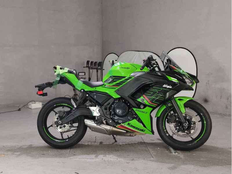 Kawasaki Ninja 650 2023