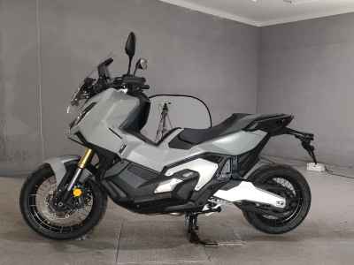 Honda X-Adv 750 2025