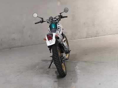 Yamaha XT250 Serow 2016