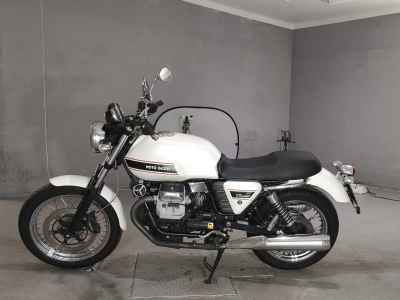 Moto Guzzi V7 2012