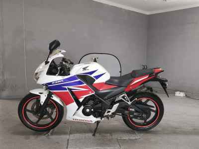 Honda CBR250R 2015