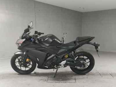 Yamaha YZF-R25 2016