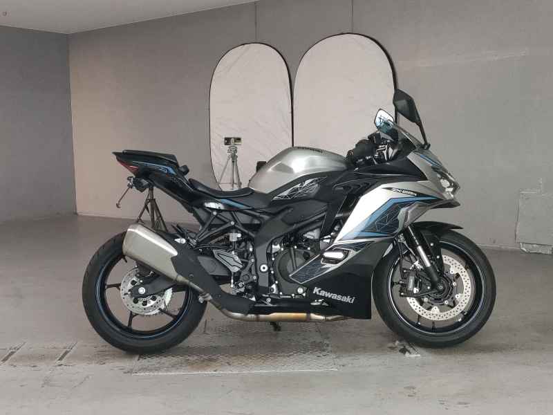 Kawasaki Ninja ZX-25R KRT Edition