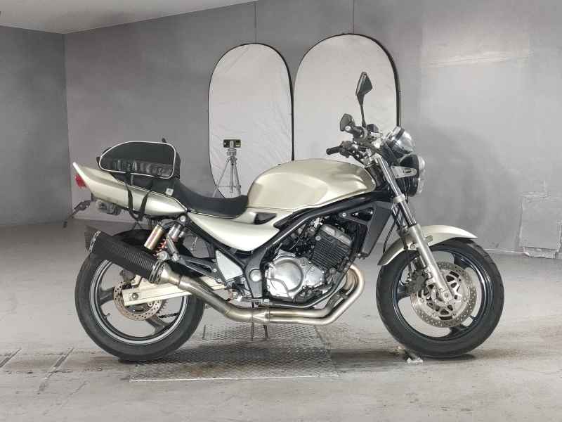 Kawasaki Balius ZR250