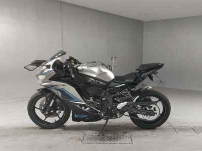 Kawasaki Ninja ZX-25R