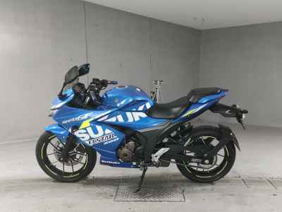 Suzuki Gixxer 250SF