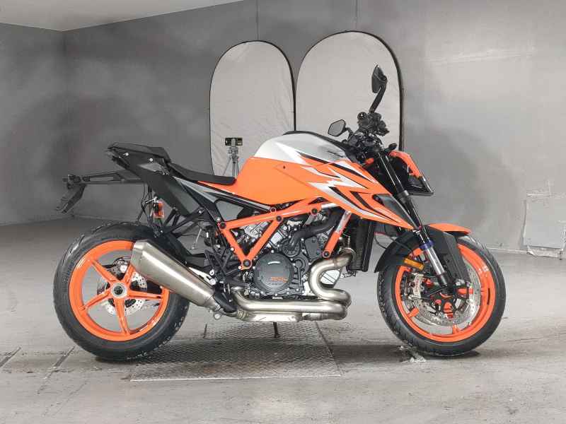 KTM 1290 Super Duke R 2023