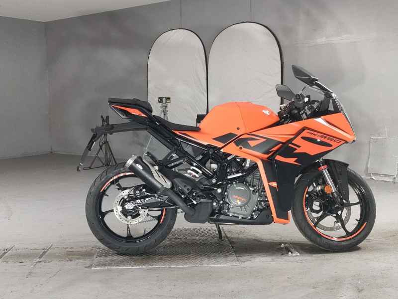 KTM RC 390 2022
