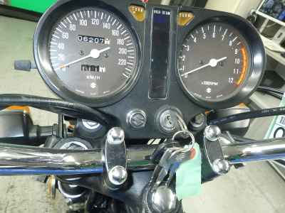 Suzuki GS750 2025
