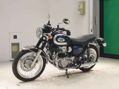 Kawasaki W800 2022
