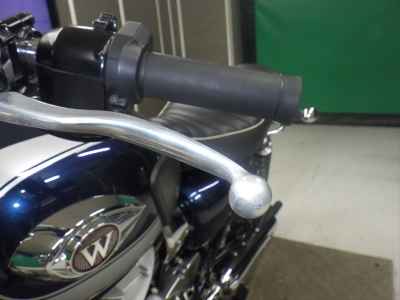 Kawasaki W800 2022