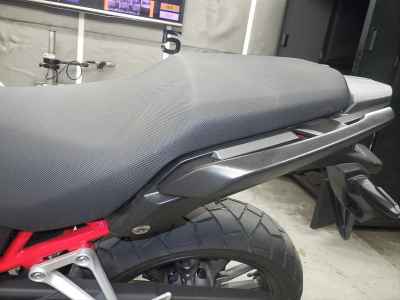 Honda CB400X 2021