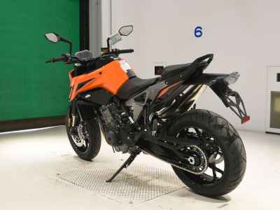 KTM 790 Duke 2023