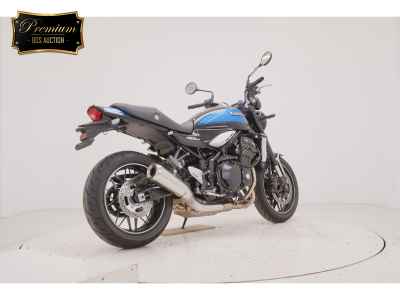 Kawasaki Z900RS 2024