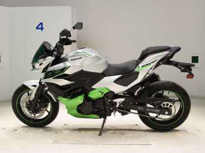 Kawasaki Ninja 7 Hybrid 2025