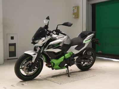 Kawasaki Ninja 7 Hybrid 2025