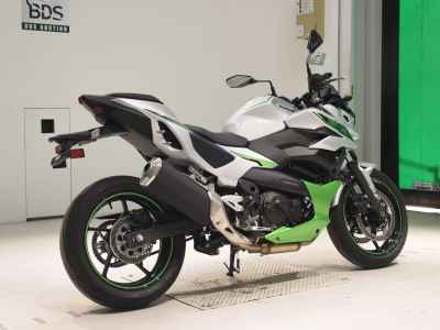 Kawasaki Ninja 7 Hybrid 2025