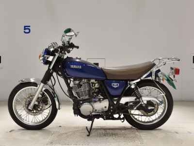 Yamaha SR400 2021