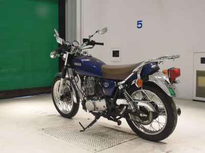 Yamaha SR400 2021