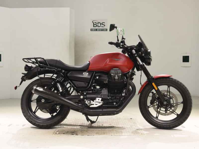 Moto Guzzi V7 Stone 2023