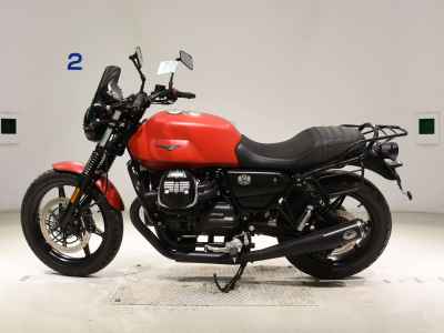 Moto Guzzi V7 Stone 2023