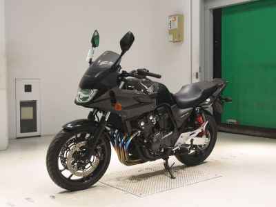 Honda CB400 Super Boldor 2020