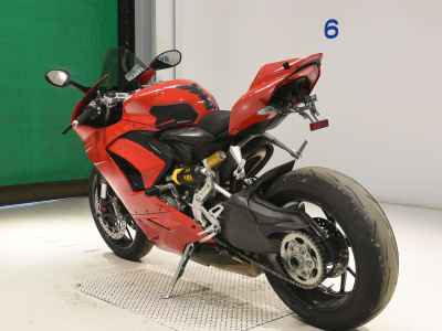 Ducati Panigale V2 2022