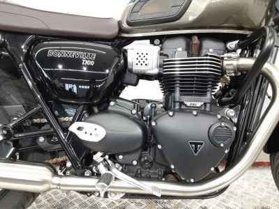 Triumph Bonneville T100 2024