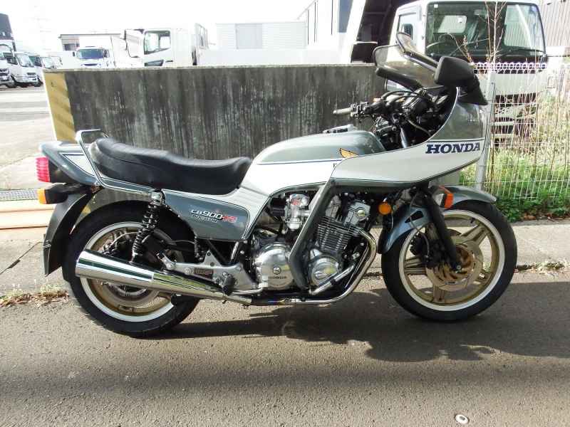 Honda CB900F 2022