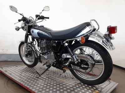Yamaha SR400 2022