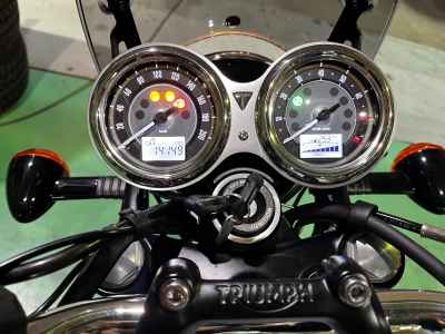 Triumph Bonneville T100 2023