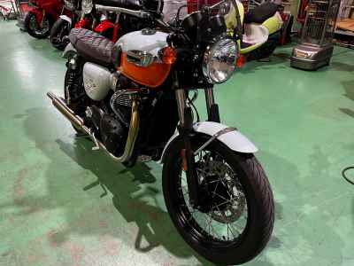 Triumph Bonneville T100 2023