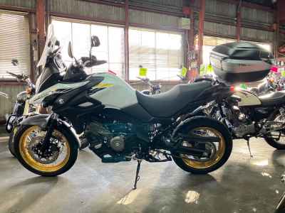 Suzuki V-Strom 650 2022