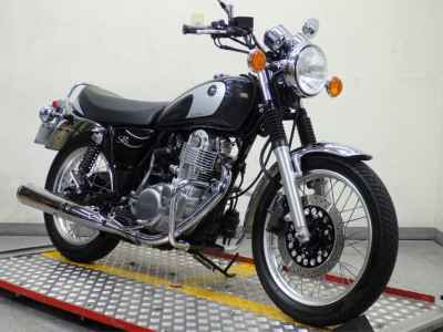 Yamaha SR400 2022
