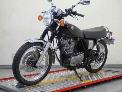 Yamaha SR400 2020