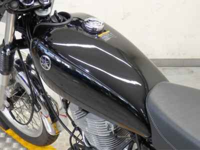 Yamaha SR400 2020